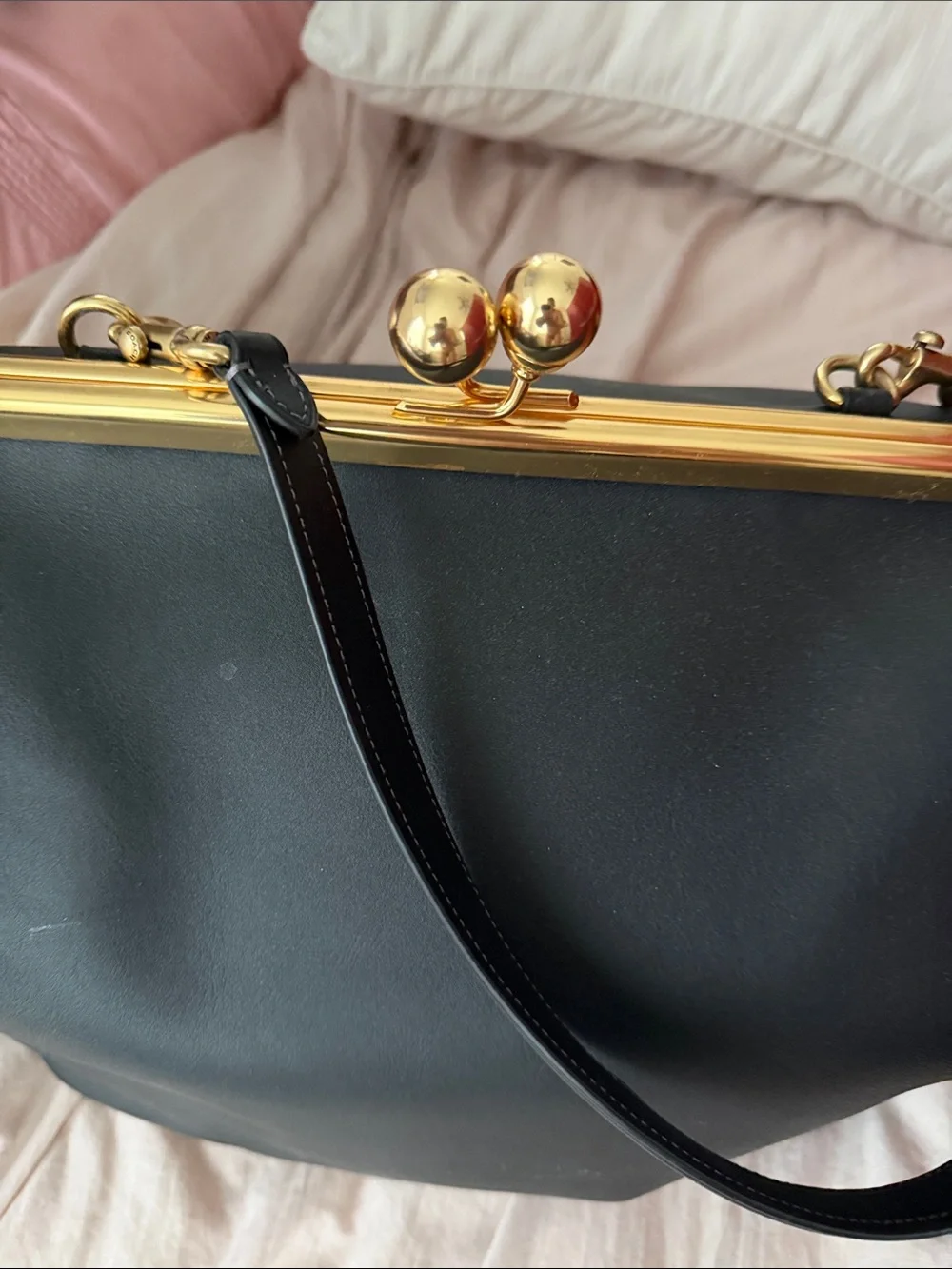 Coach kisslock bag Classic Black Frame-Top Shoulder Bag - Gold Hardware